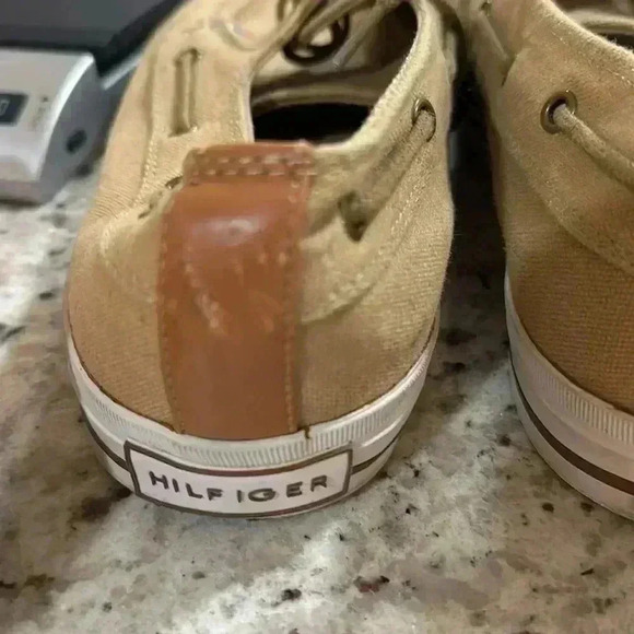 Tommy Hilfiger boat shoes, size 12 - Picture 10 of 10